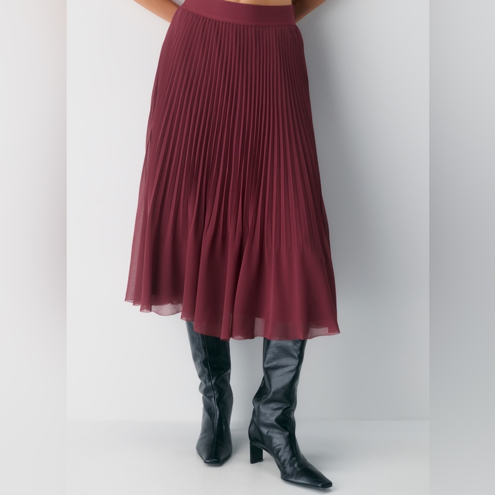 J. Crew Burgundy Pleated Midi Skirt - size 6P - Picture 9 of 9